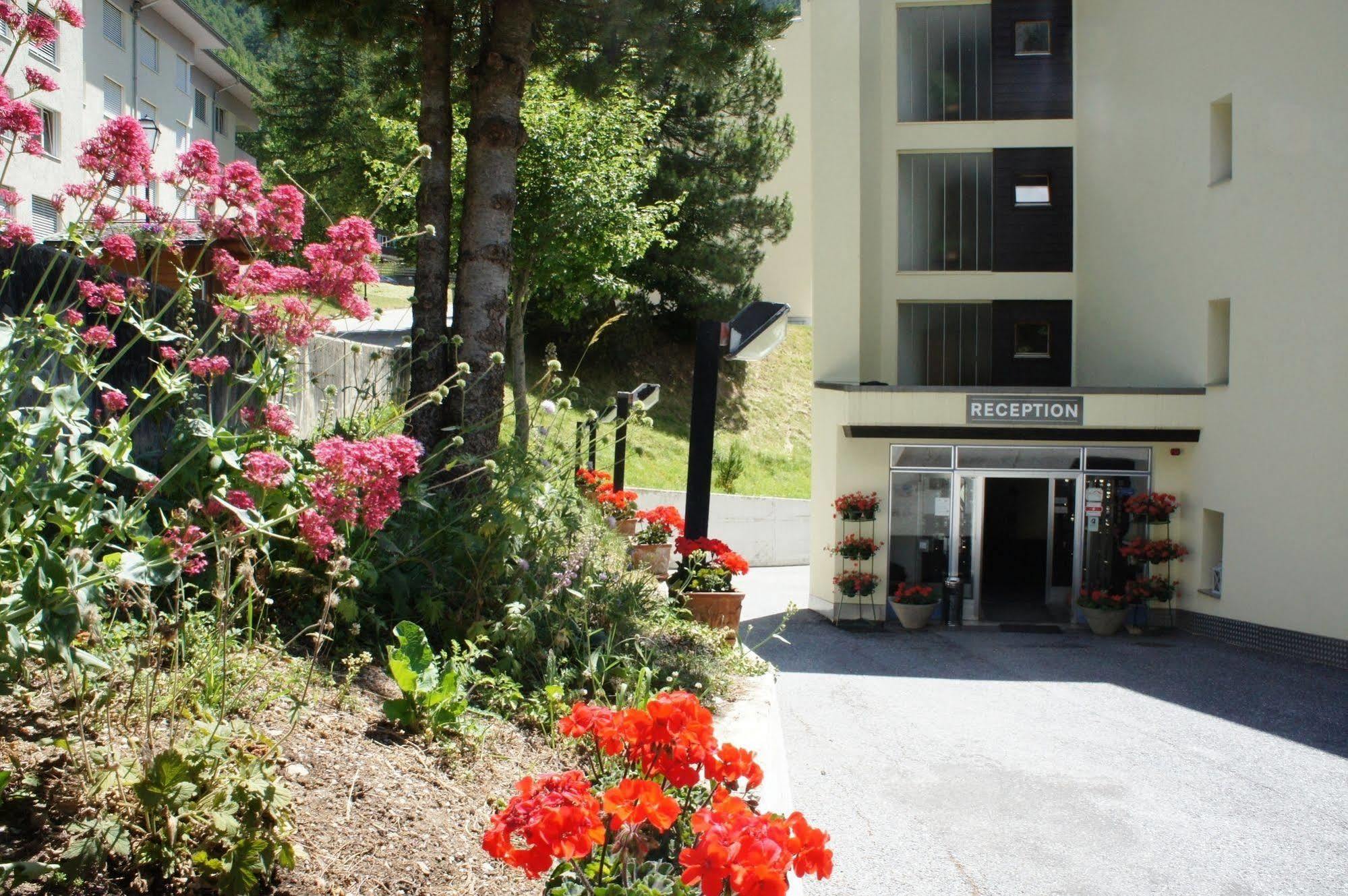Hotel Astoria Leukerbad Exterior foto